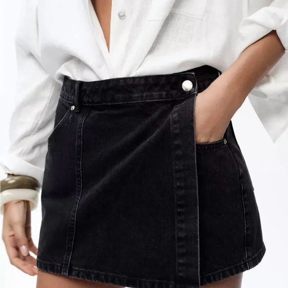Zara | Skirts | Zara Z975 Black Denim Mini Skort | Poshmark